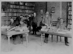 Redactiewerkkamer van het Woordenboek der Nederlandsche Taal (1906) | foto: UB Leiden