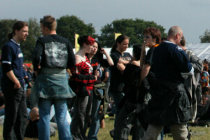 Metalfans op Arrow Rock Festival 2004 | Foto: Frans de Meijer